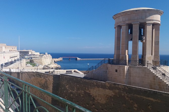 Valletta City of Gentlemen guided walking tour - Triton Fountain to St. George’s Square: a smart way to orient yourself