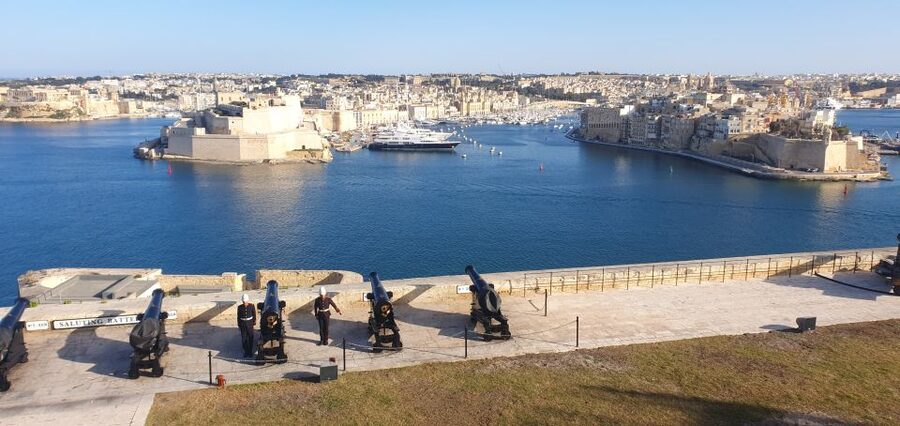 Valletta: City Walking Tour in a Small Group - Upper Barrakka Gardens (Belvedere): The Grand Harbour Finish