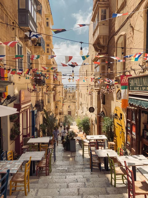 Valletta: Express Walk with a Local in 60 minutes - Small Group Size (Max 8): Better Questions, Less Waiting