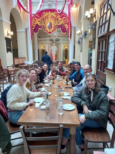 Valletta: Food Walking Tour with Tastings - Starting at Triton Fountain: the easiest way to orient in Valletta
