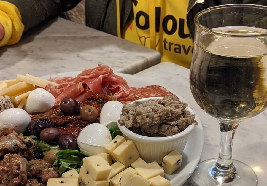 Valletta: Maltese Food and Drink Guided Walking Tour - Starting near Valletta City Gate, then learning the city’s rhythm