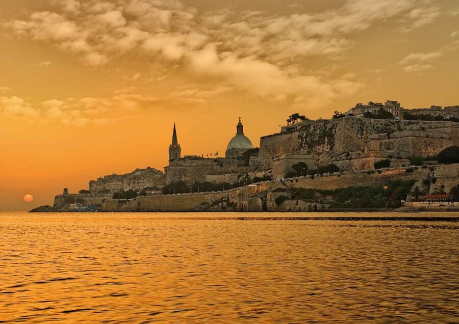 Valletta: Self-Guided Historical Walking Tour (Audio Guide) - Republic Square, the National Library, Parliament buildings, and the Royal Opera House area