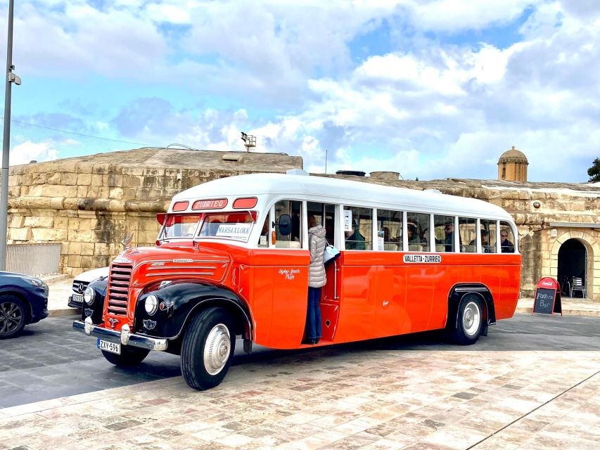 Valletta: Sunday Vintage Bus to Marsaxlokk - Getting on in Valletta: meet near Triton Fountain
