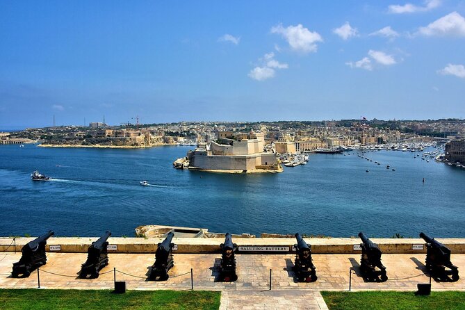 Valletta Walking Tour, In a Small Group - A small-group Valletta walk that keeps you from playing map detective
